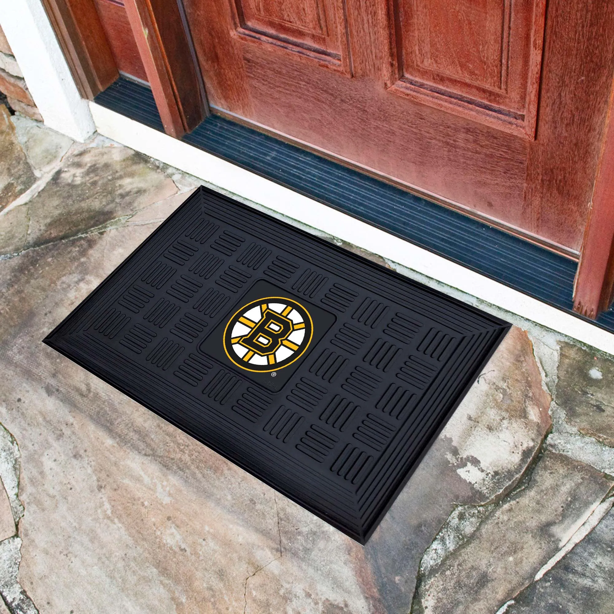 Fanmats Boston Bruins Heavy Duty Vinyl Medallion Door Mat - 19.5" x 31"