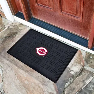 Fanmats Cincinnati Reds Heavy Duty Vinyl Medallion Door Mat - 19.5" x 31"