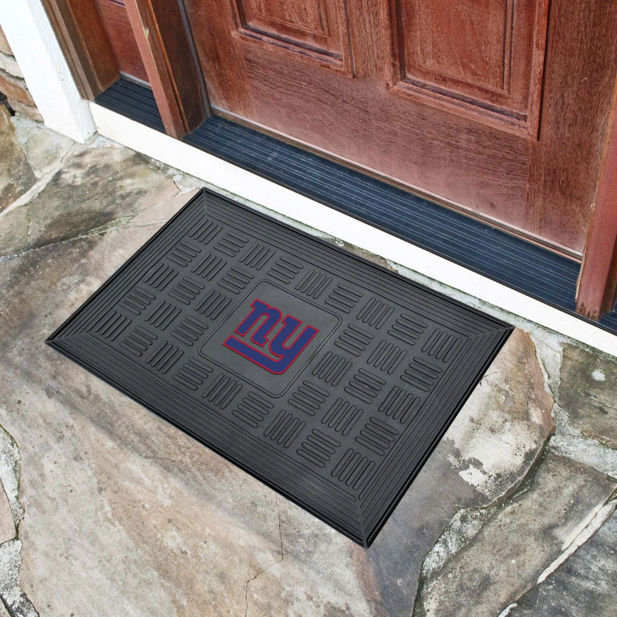 Fanmats New York Giants Heavy Duty Vinyl Medallion Door Mat - 19.5" x 31"