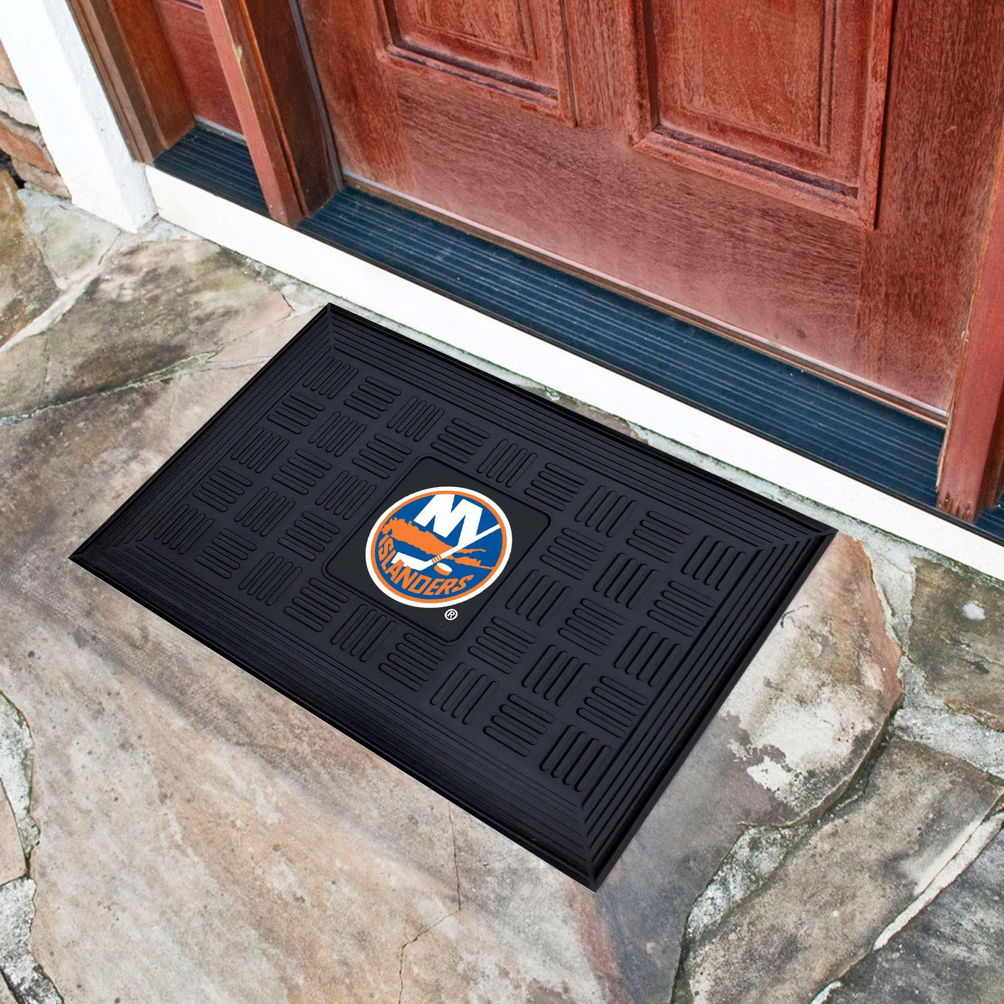 Fanmats New York Islanders Heavy Duty Vinyl Medallion Door Mat - 19.5" x 31"