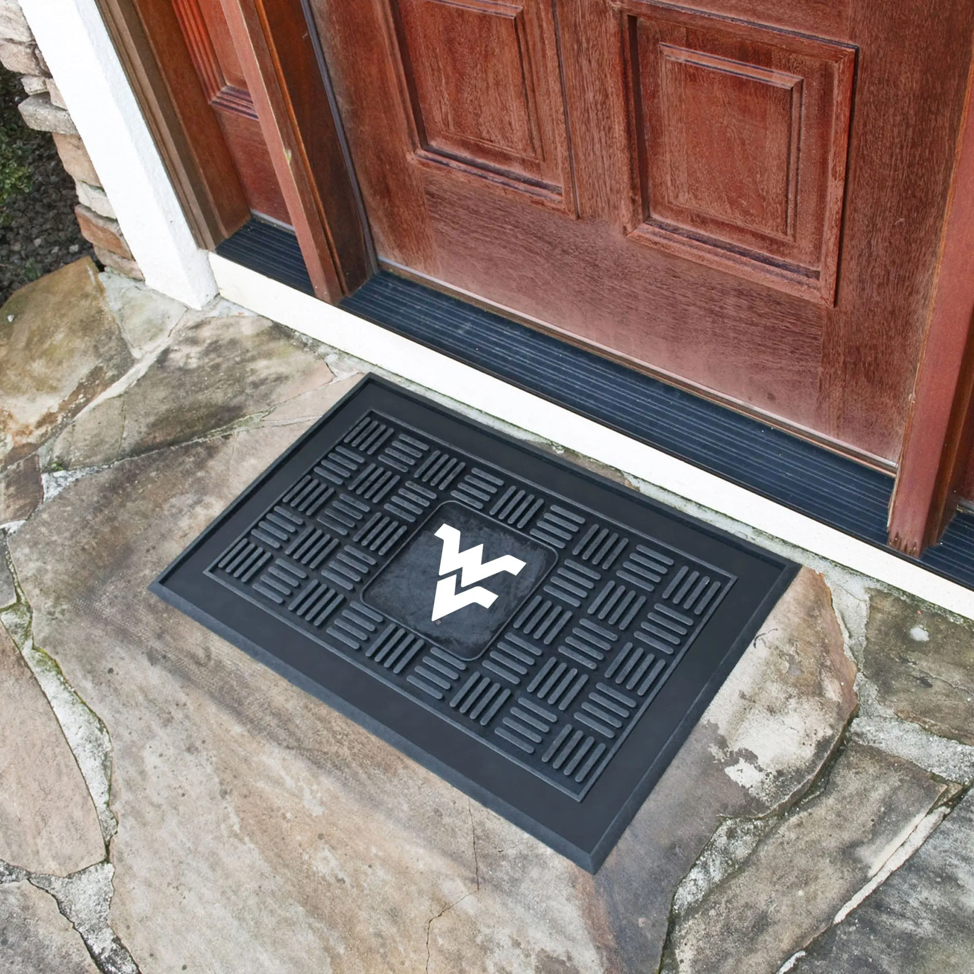 Fanmats West Virginia Mountaineers Heavy Duty Vinyl Medallion Door Mat - 19.5" x 31"