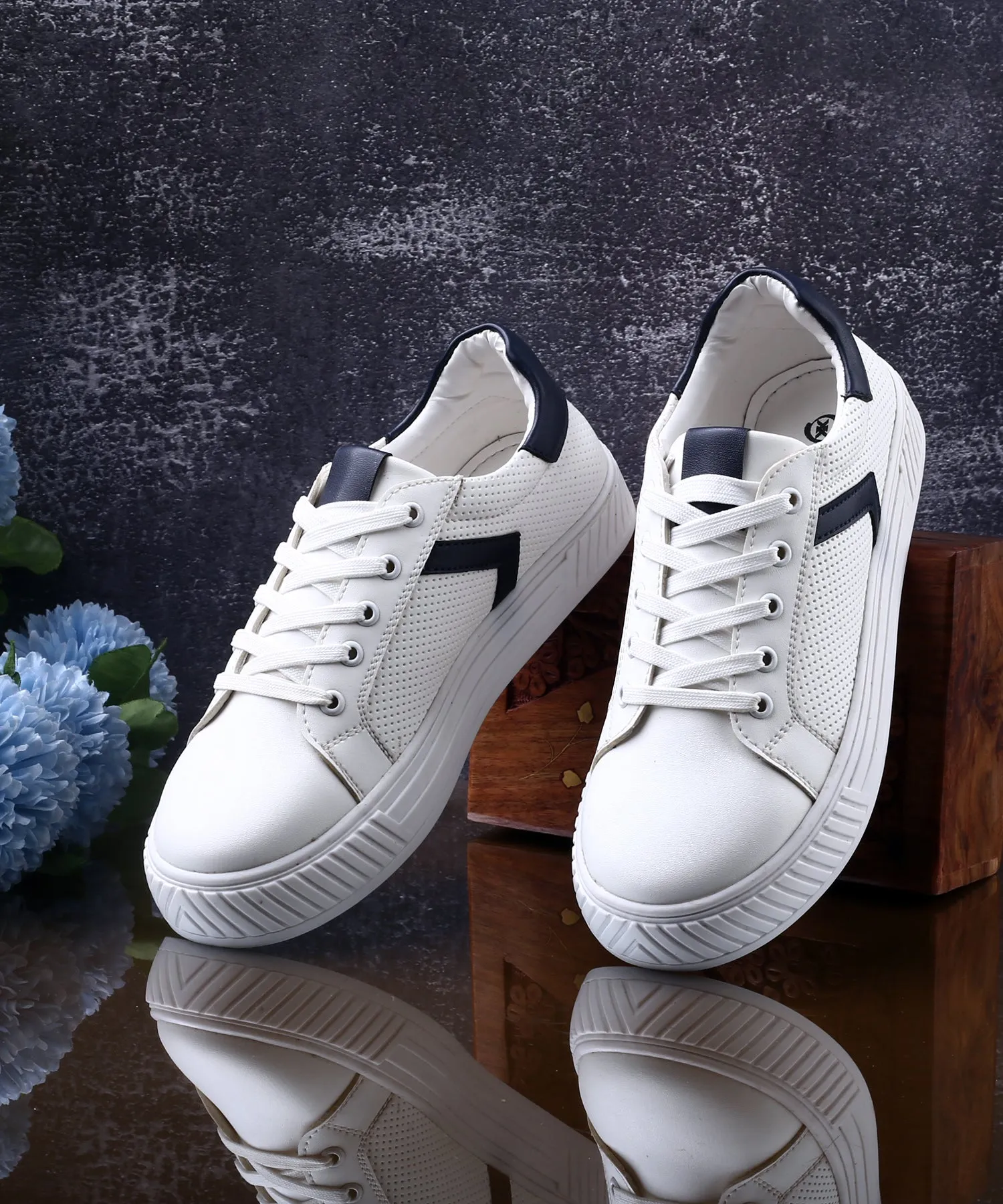 New Women's Trendy Casual Sneakers