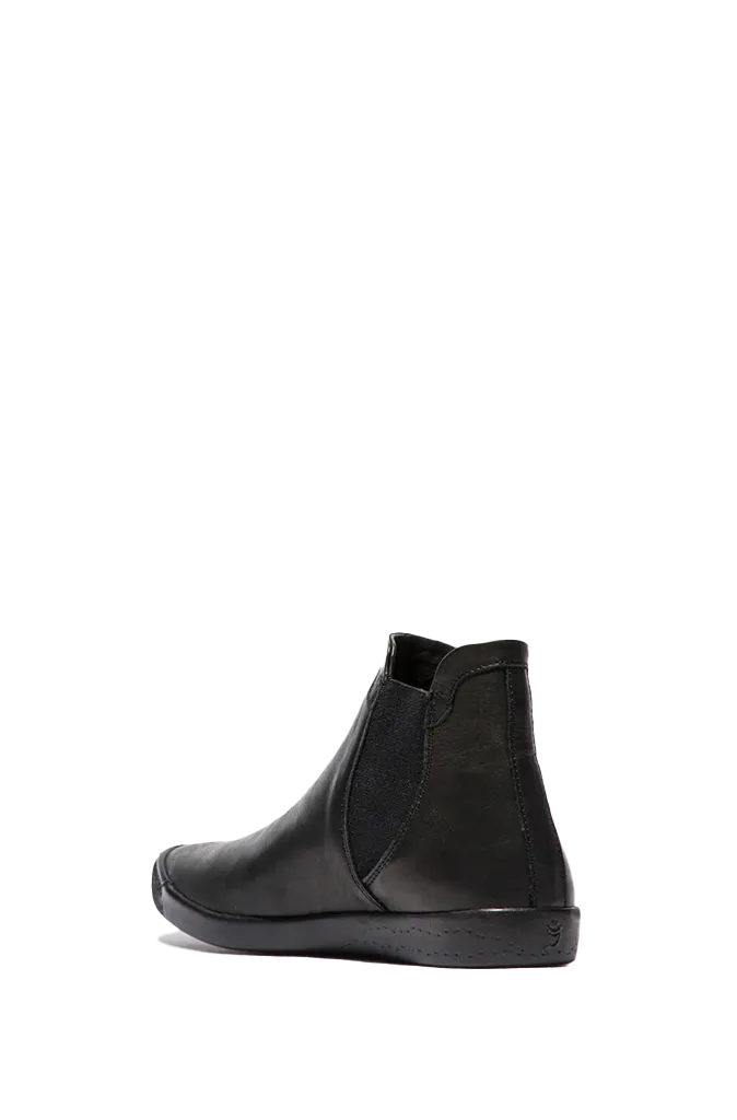 Softinos ITZI Ankle Boots in Supple Black